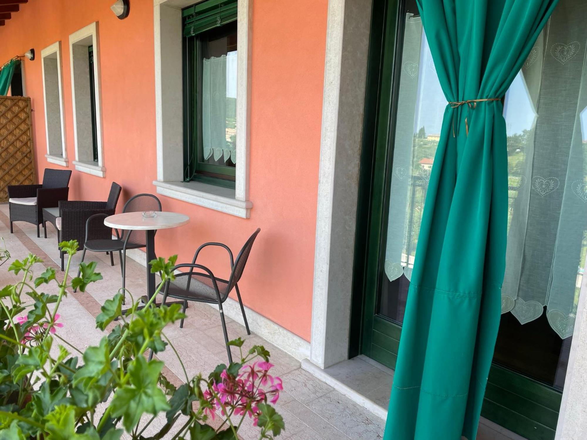 Al Colle Villa Cavaion Veronese Exterior photo